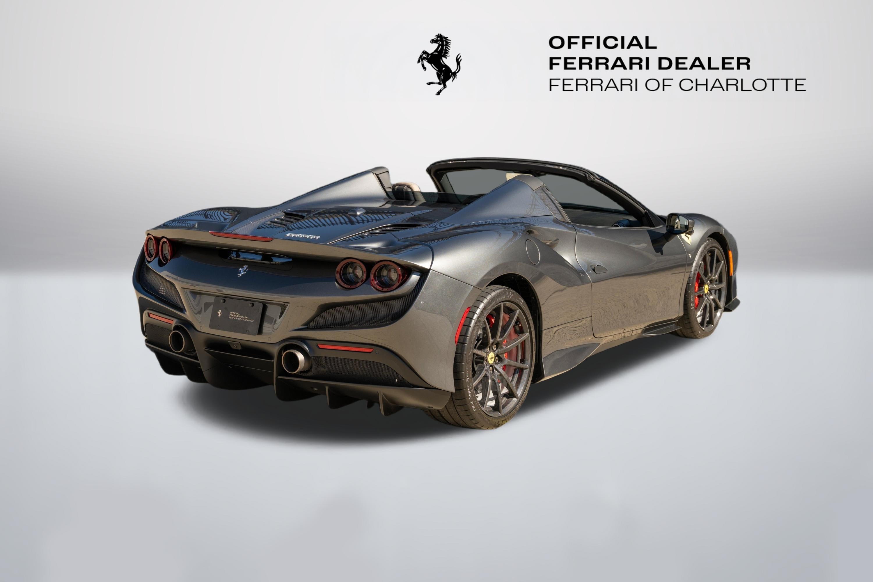 Used 2023 Grigio Silverstone Ferrari  image 8