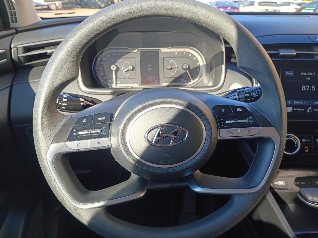 Used 2022 Phantom Black Hyundai SEL image 24