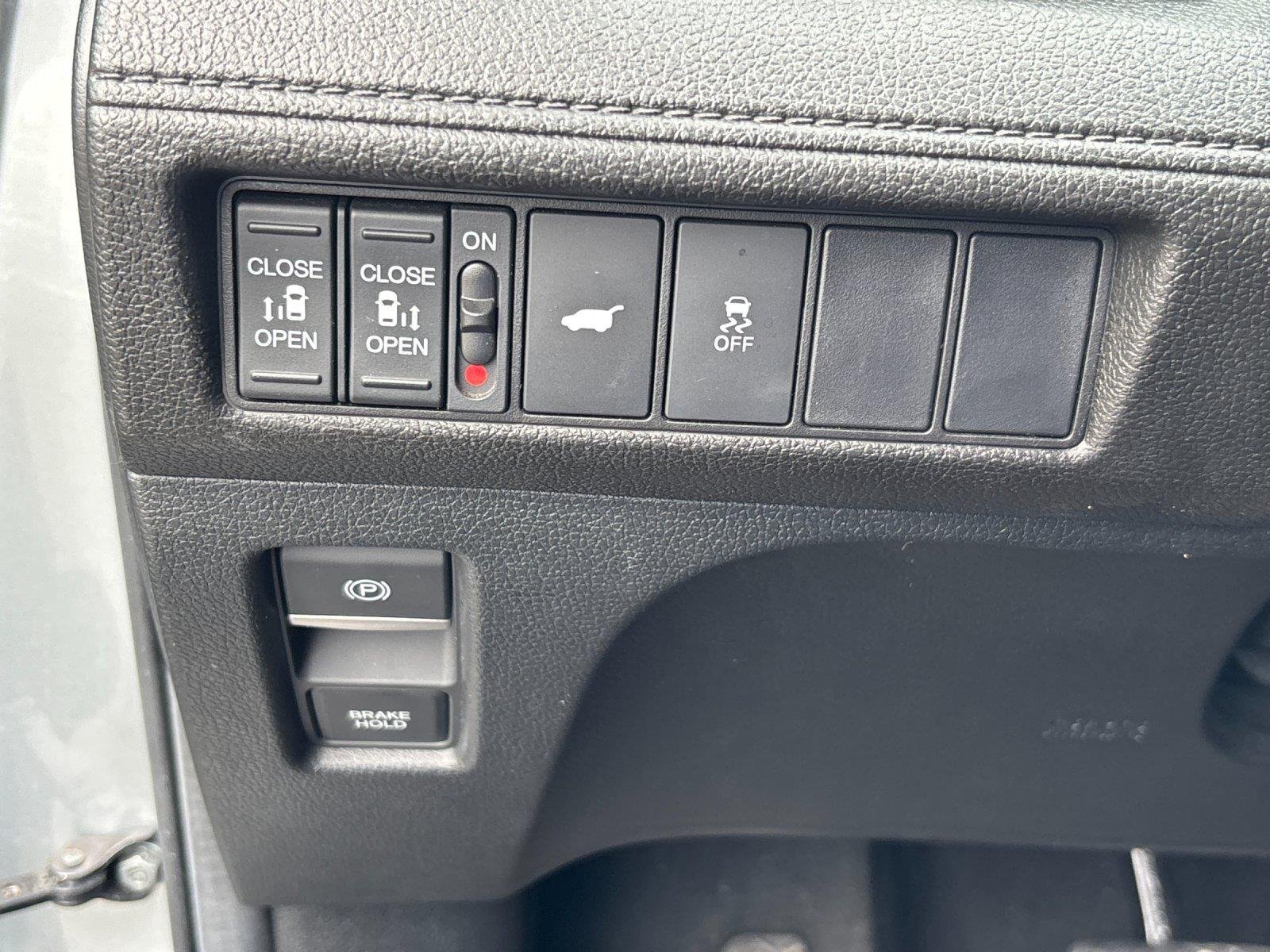 Used 2025  Honda EX-L image 16