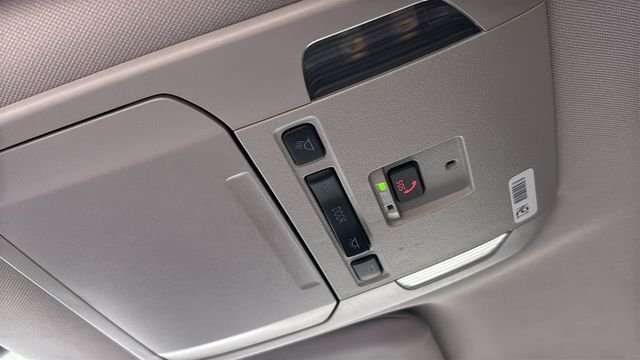 Used 2025 Pearl Toyota LE image 25