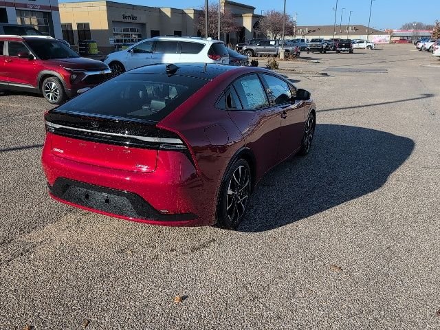 2026 Toyota Prius Plug-in Hybrid XSE Premium - Photo 17