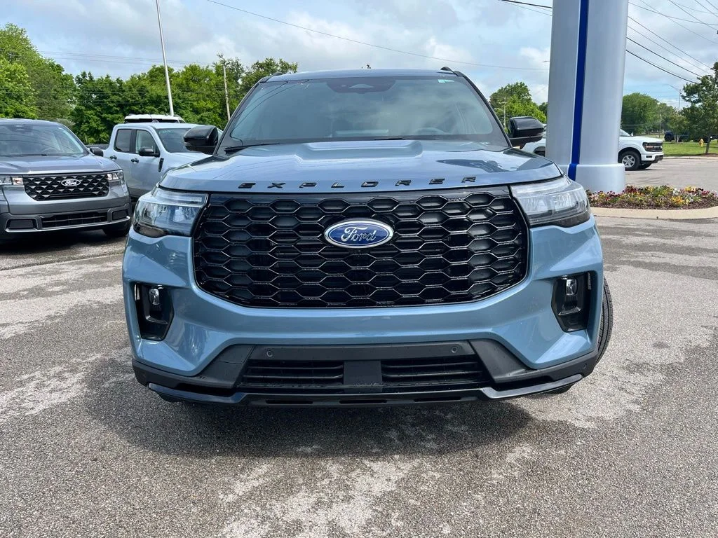 New 2026 Blue Ford ST-Line image 2