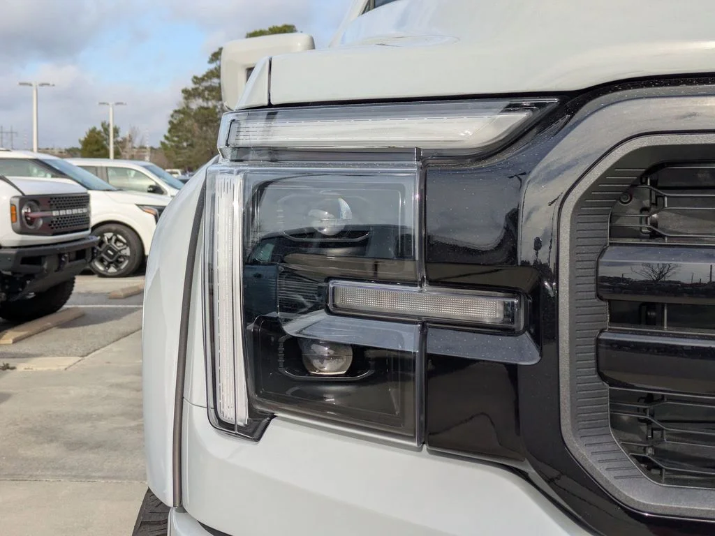 New 2026 Avalanche Ford Lariat image 9