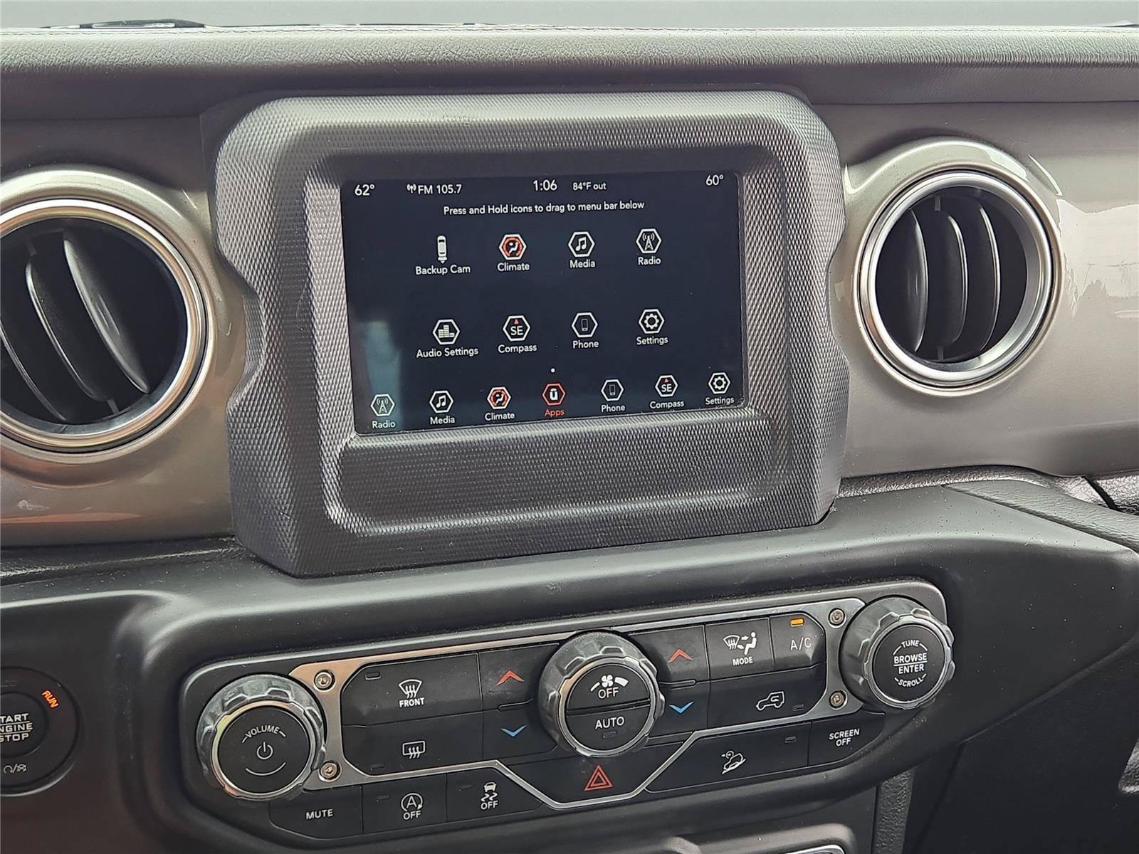 Used 2020 Gray Jeep Sahara image 27