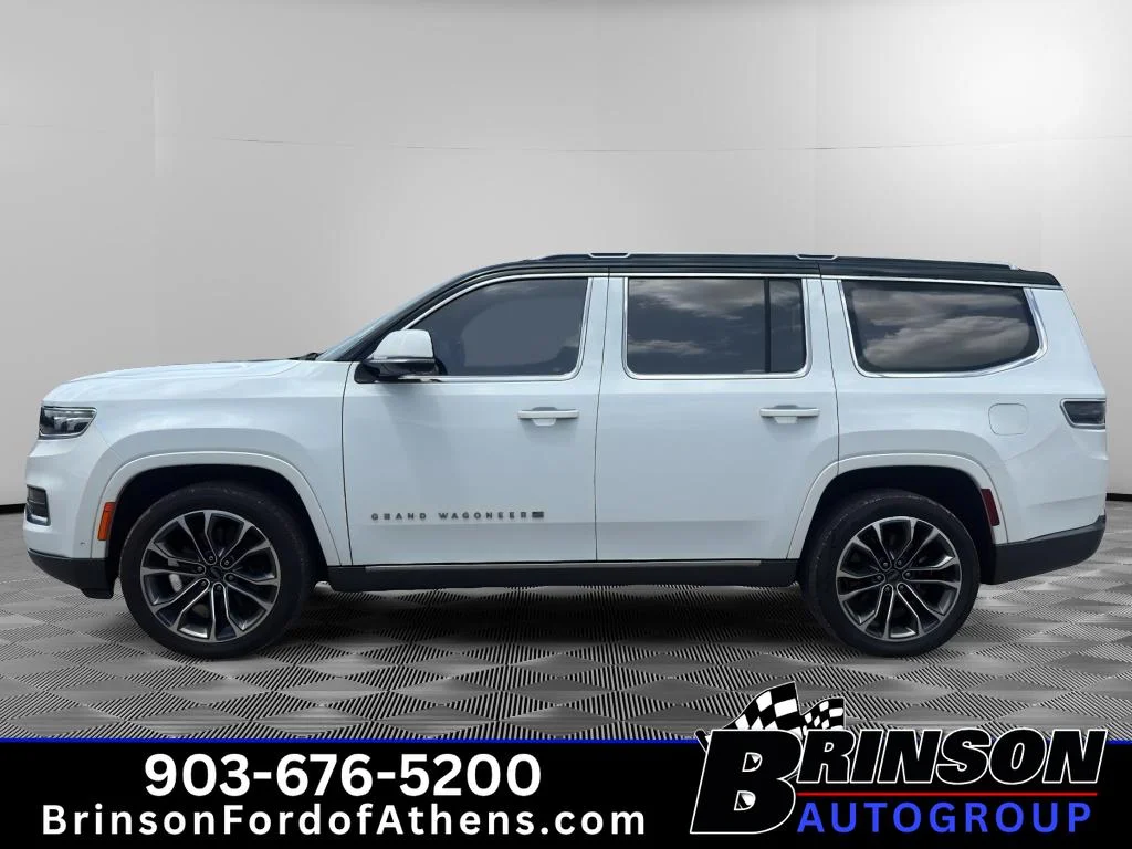 Used 2022 Bright White Clearcoat Jeep Series III image 8