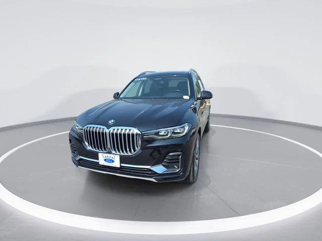 Used 2021 Black BMW xDrive40i image 3