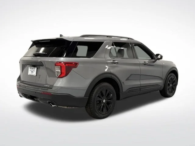Used 2023 Gray Ford ST-Line image 10