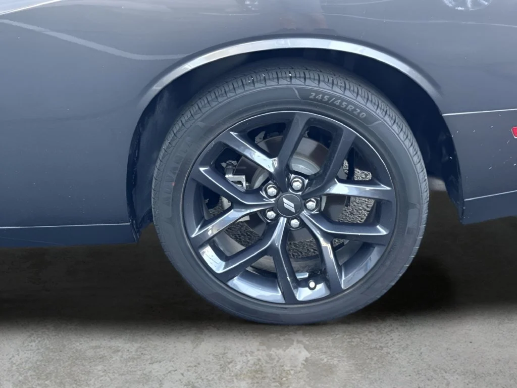 Used 2023 Gray Dodge SXT image 33