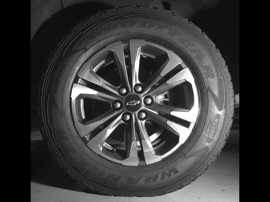 Used 2022 Black Chevrolet Z71 image 12