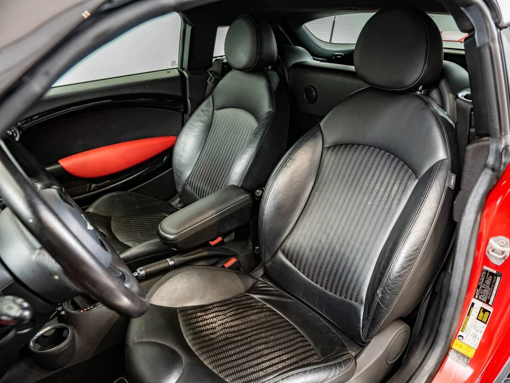 Used 2012 Chili Red MINI  image 23