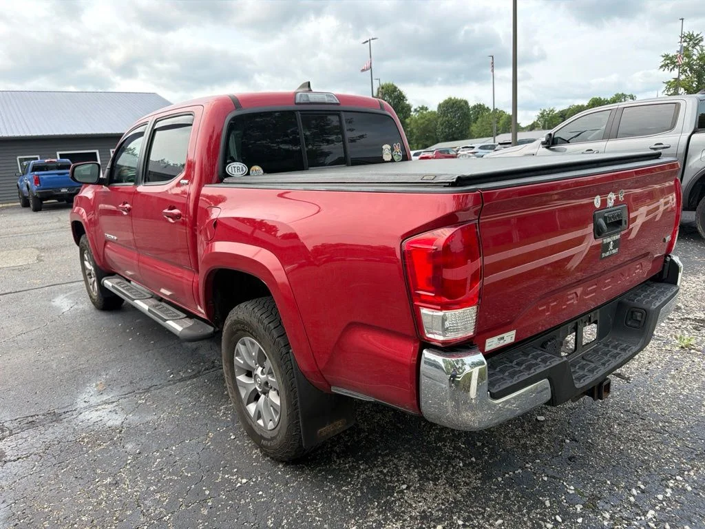 Used 2017 Red Toyota SR5 image 4
