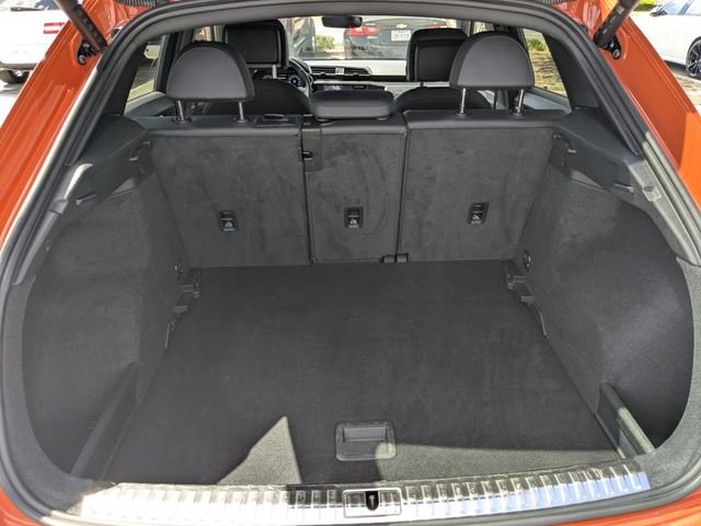 Used 2025  Audi Premium image 11