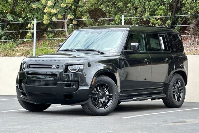 2026 Land Rover Defender 110 X-Dynamic SE