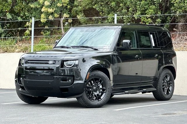 2026 Land Rover Defender 110 X-Dynamic SE