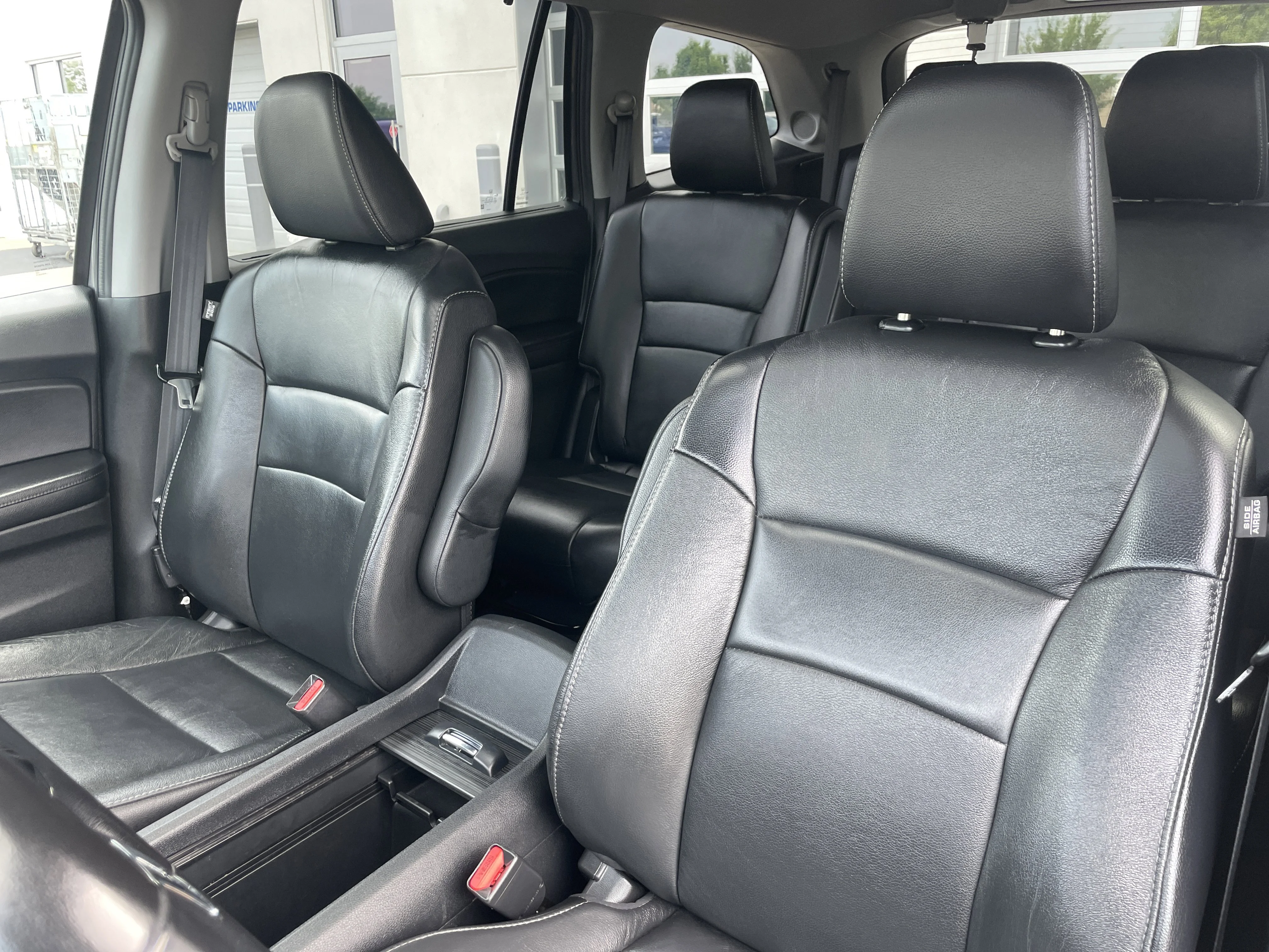 Used 2020 Gray Honda Touring 7-Passenger image 32