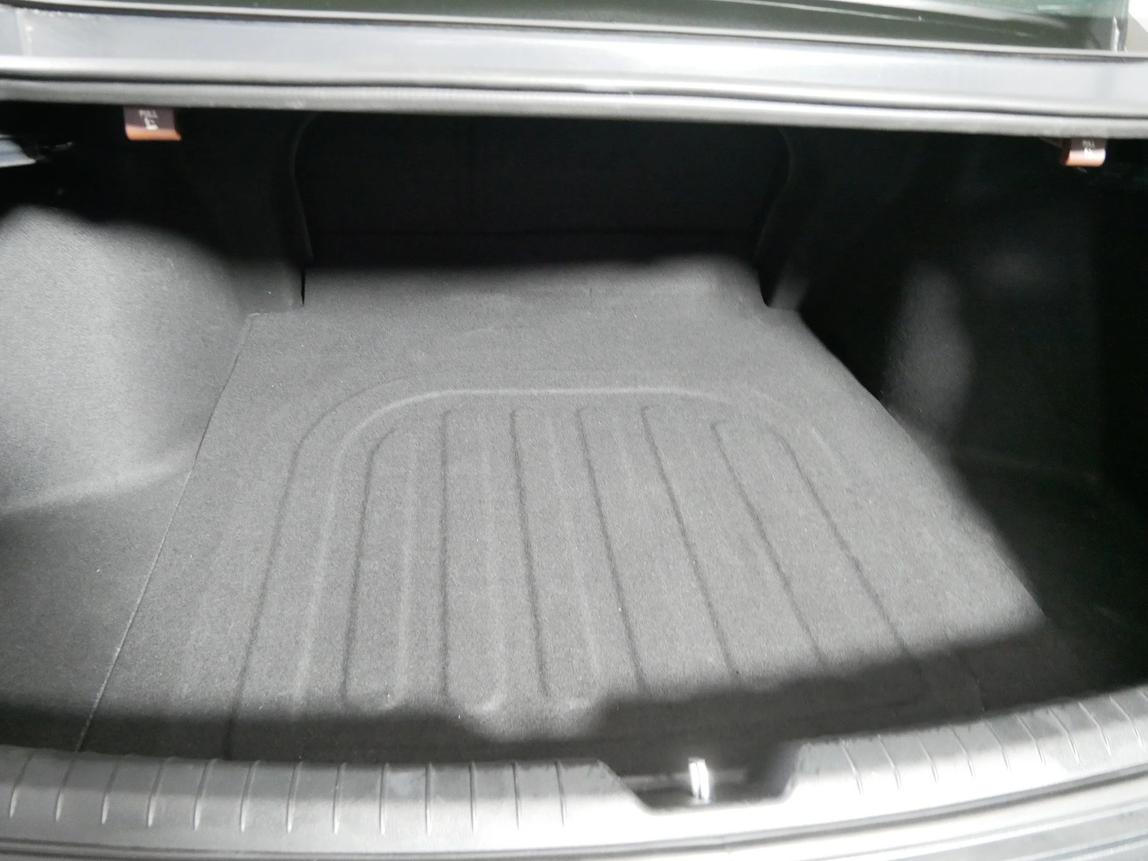 Used 2023 Portofino Gray Hyundai SEL image 18