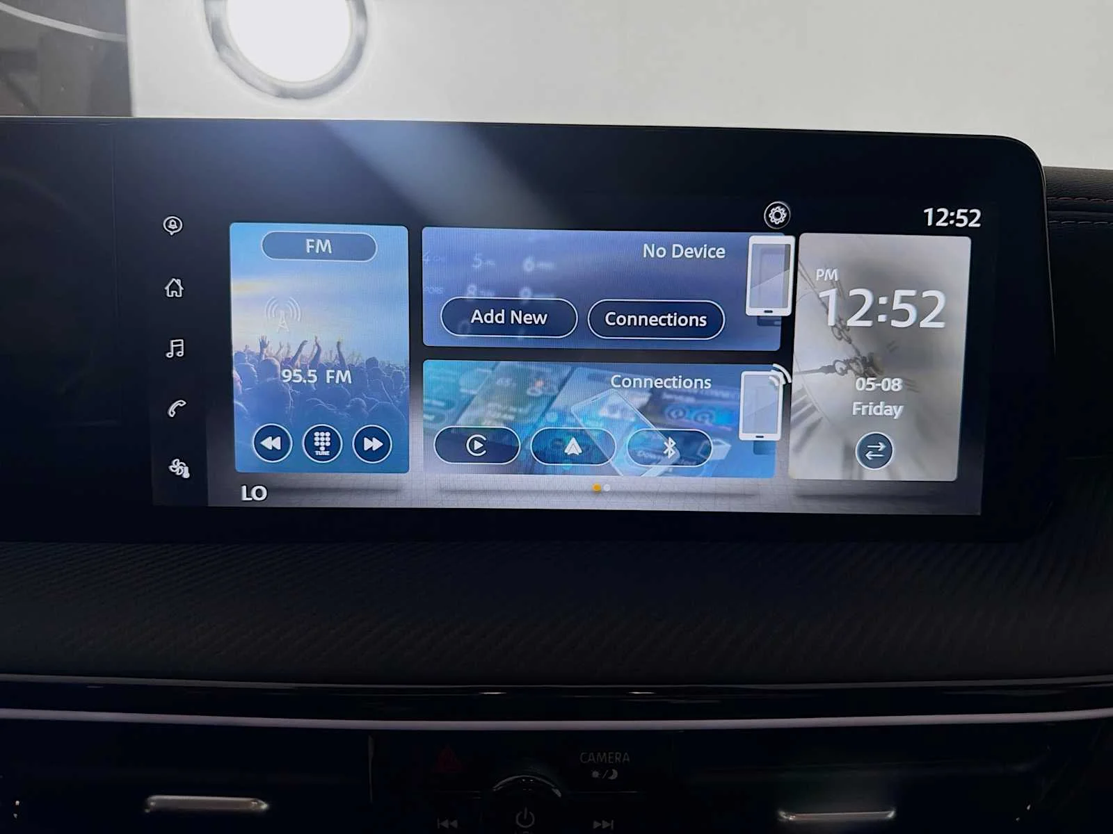 Certified Used 2025 Gun Metallic Nissan SR image 12