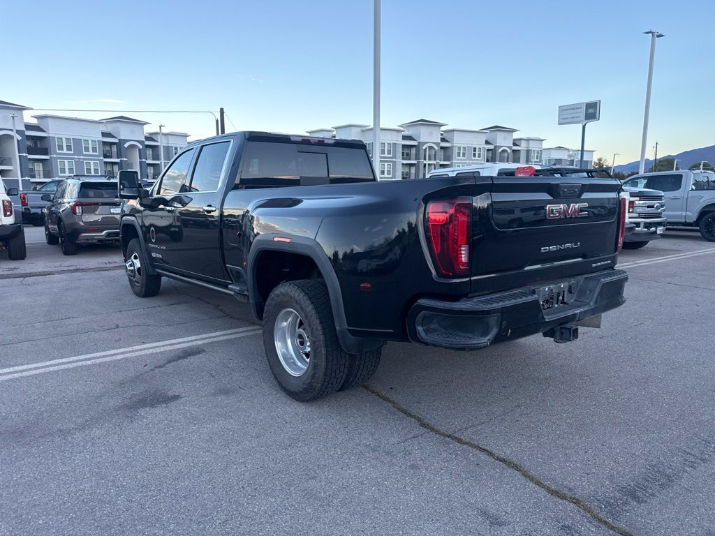 Used 2023 Onyx Black GMC Denali image 11