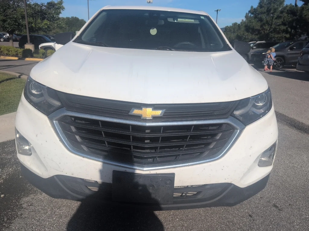 Used 2020 Summit White Chevrolet LS image 2