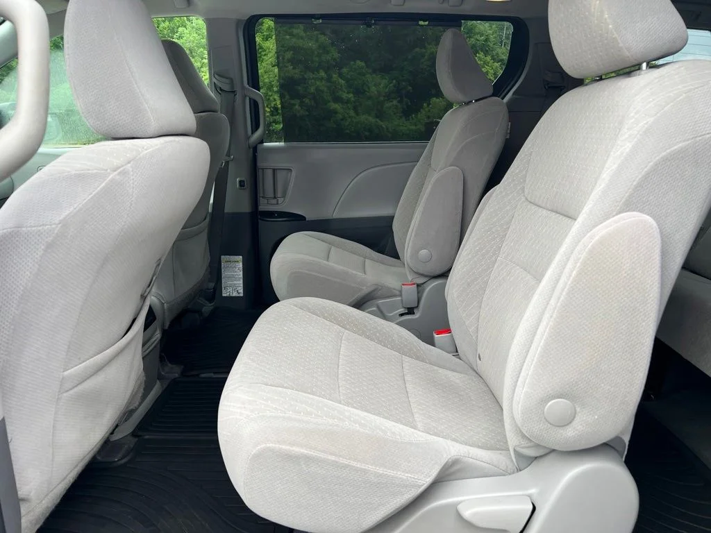 Used 2020 Gray Toyota LE image 22