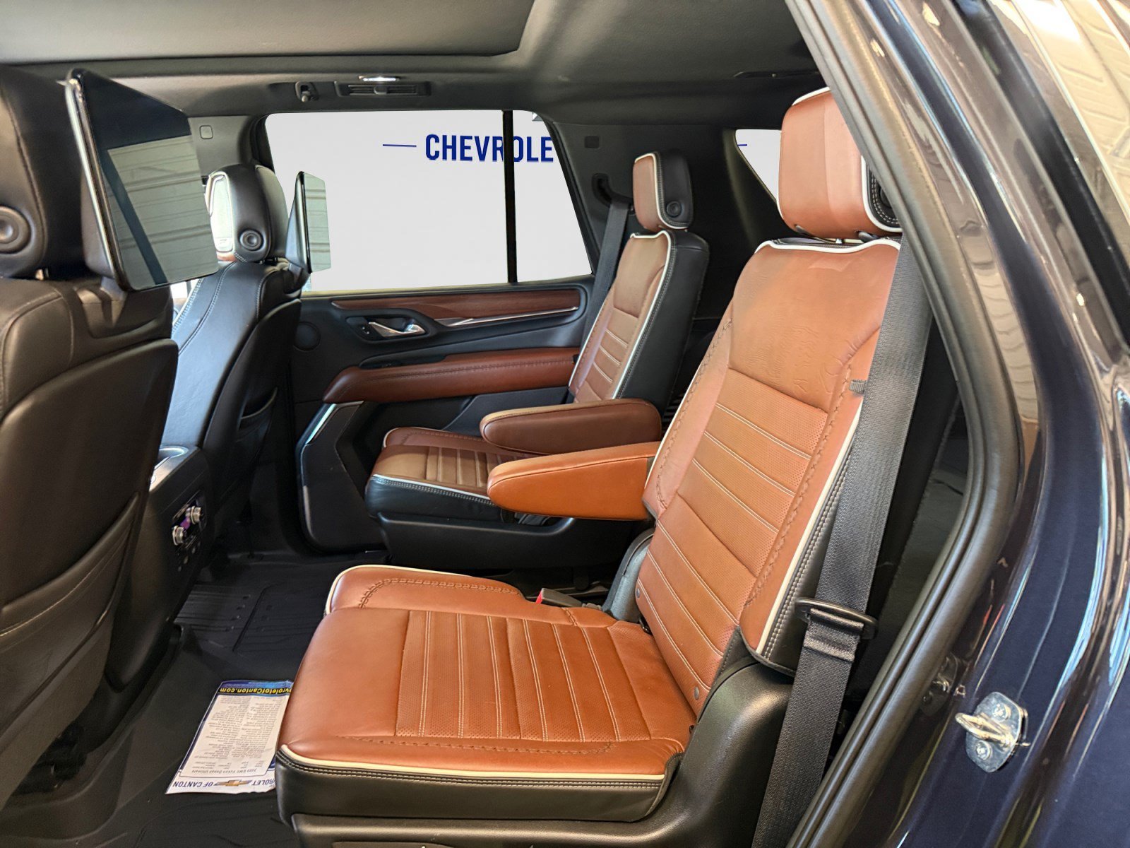 2023 GMC Yukon Denali Ultimate - Photo 19