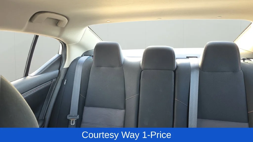 Used 2023 White Nissan SR image 13