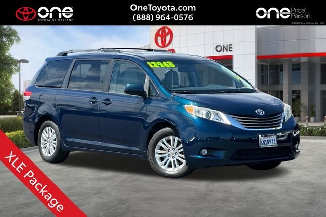 2011 Toyota Sienna XLE
