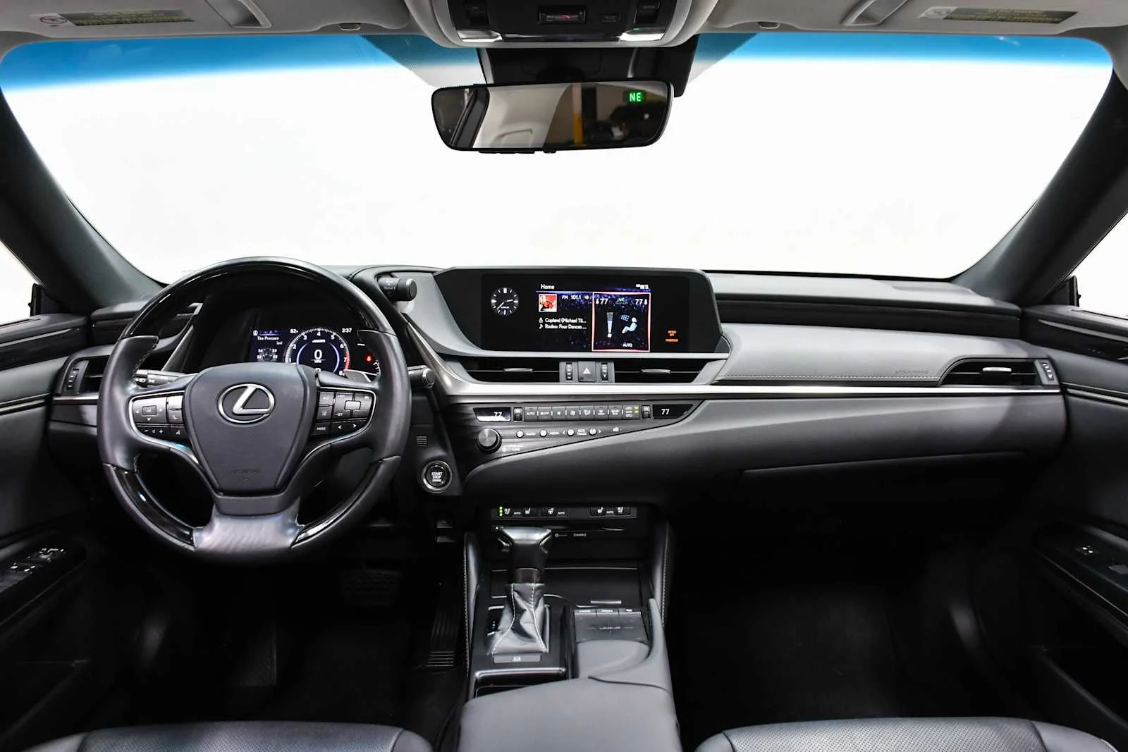 Certified Used 2020 Atomic Silver Lexus  image 17