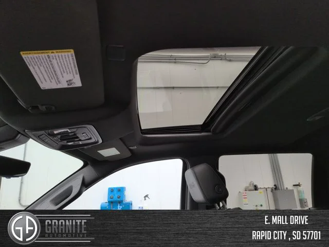 Used 2021 Black Chevrolet High Country image 22