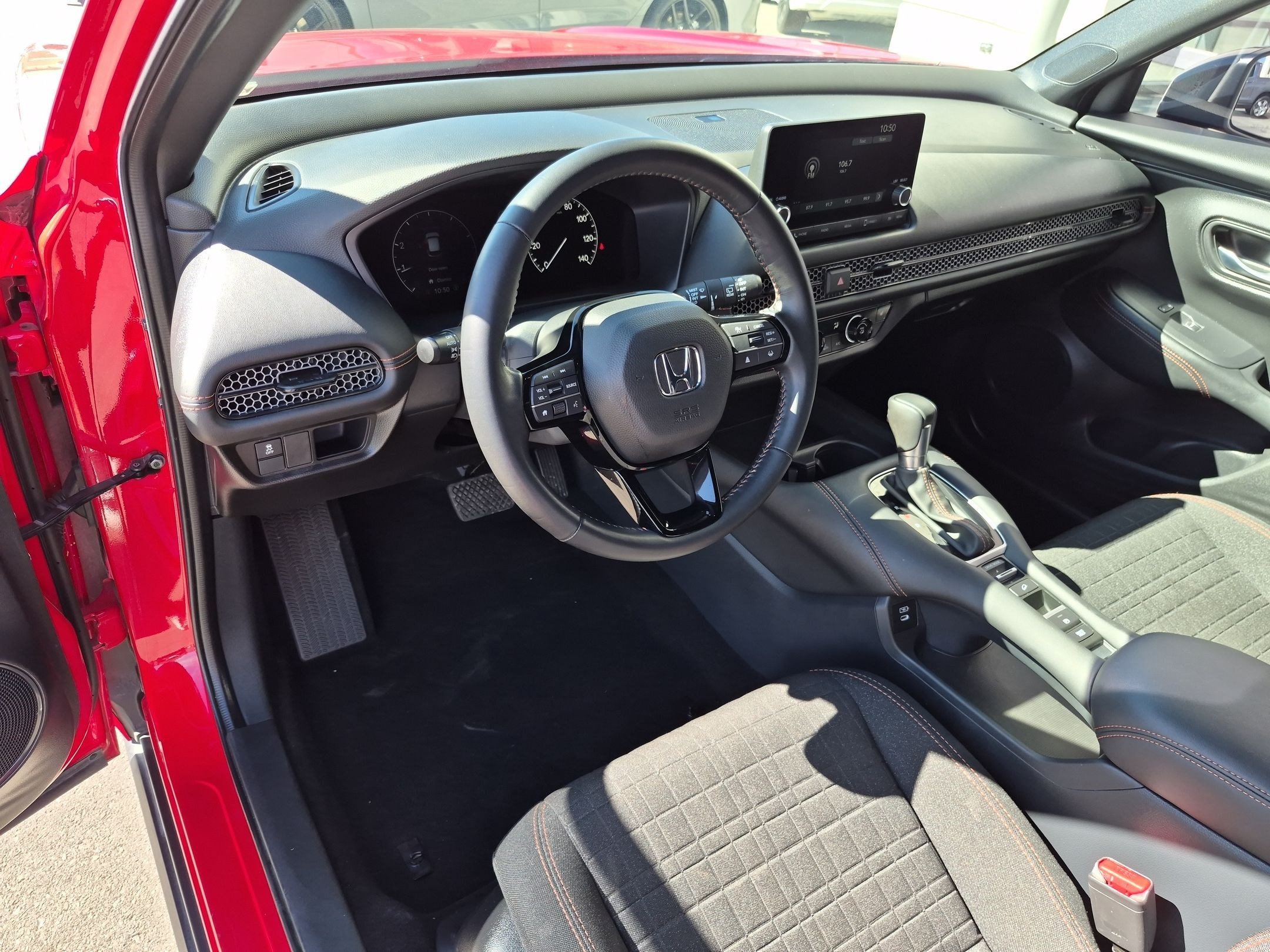 2025 Honda HR-V Sport - Photo 16