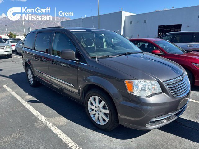 2016 Chrysler Town & Country