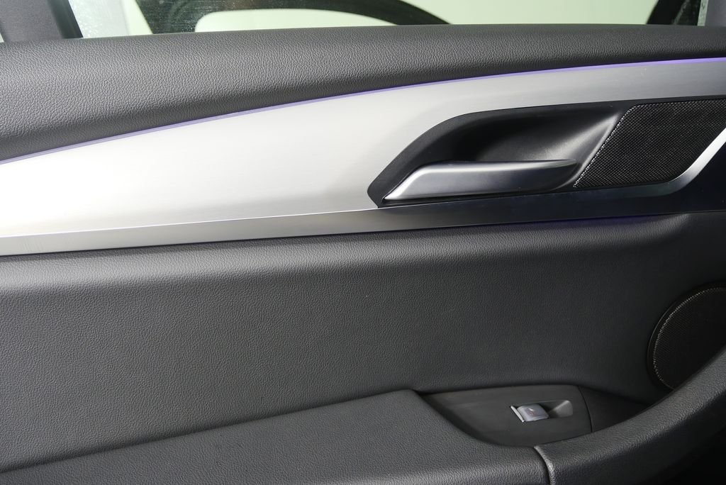 Used 2022 Dark Graphite Metallic BMW xDrive30i image 13