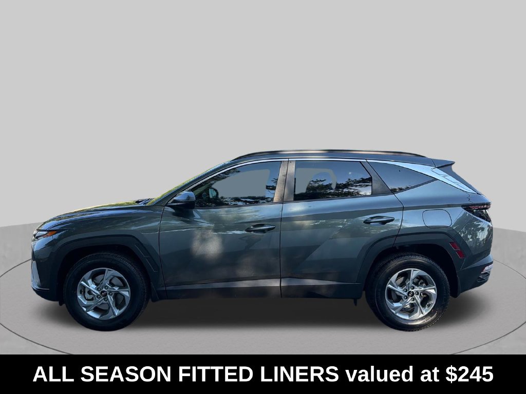 Used 2023 Amazon Gray Hyundai SEL image 2