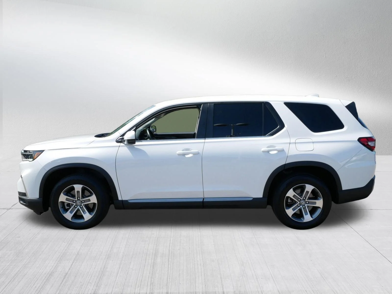 Certified Used 2025 Platinum White Pearl Honda EX-L image 4