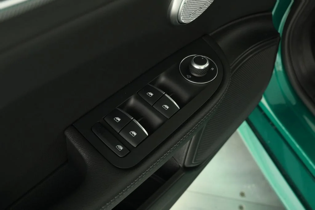 New 2025 Verde (Green) Fangio MetallicExterior Paint Alfa Romeo Veloce image 35