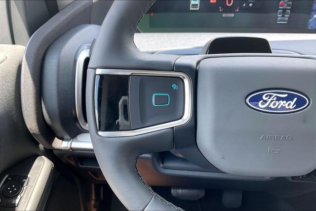 New 2027 Star White Metallic Tri-Coat Ford MAX Active image 22