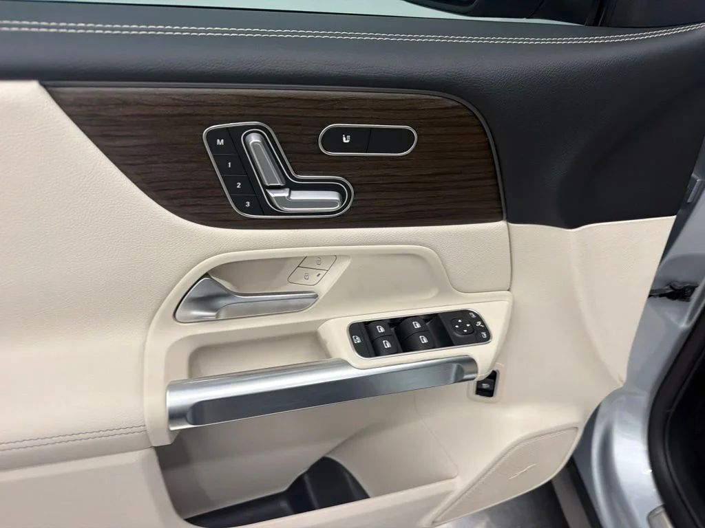 New 2026 Silver Mercedes-Benz GLB 250 image 14