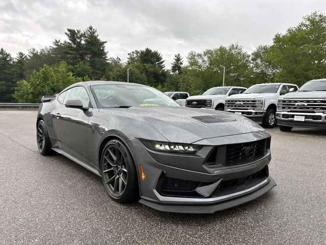 2025 Ford Mustang Dark Horse