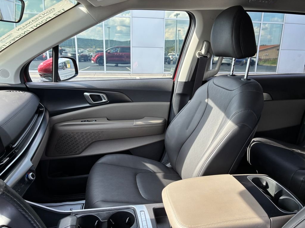 Used 2026 Red Kia LXS image 21