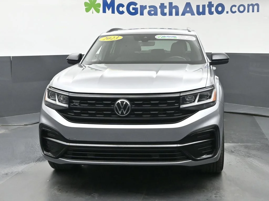 Used 2023 Silver Volkswagen 2.0T SEL R-Line Black image 6