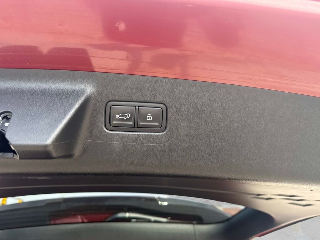 Used 2024 Red Hyundai SEL image 6
