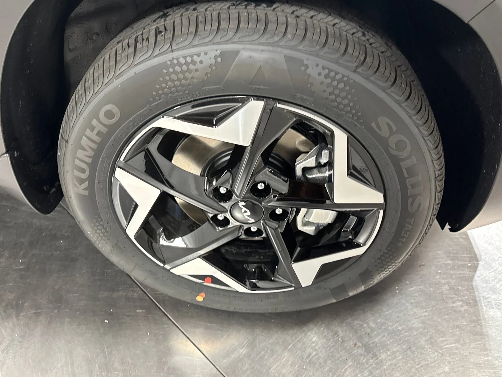 New 2026 Steel Gray Kia EX image 8