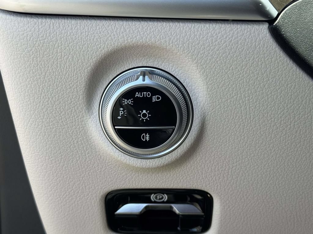 New 2026 Black Mercedes-Benz C 300 image 19