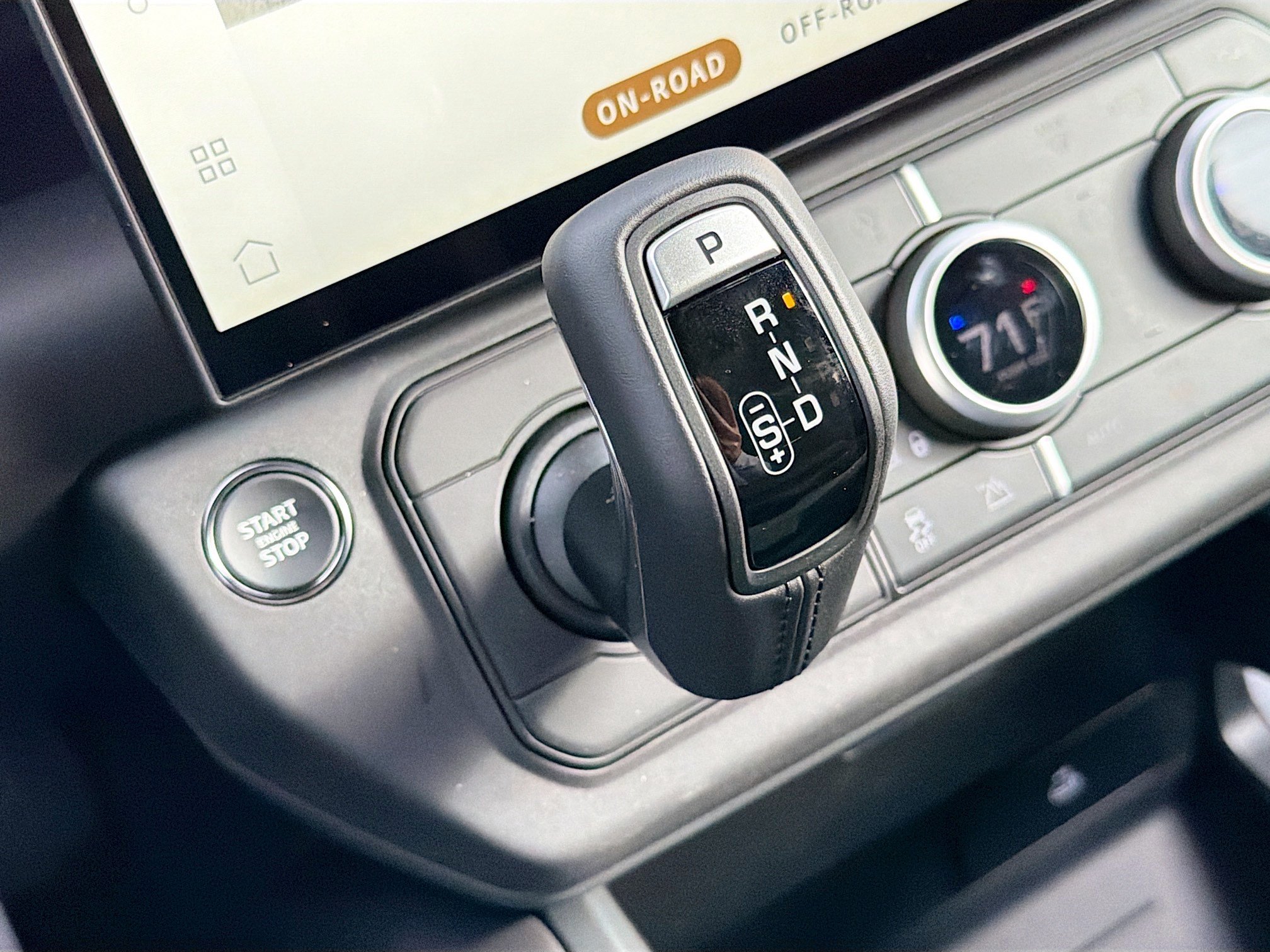 New 2026 Borasco Grey Land Rover X-Dynamic SE image 30