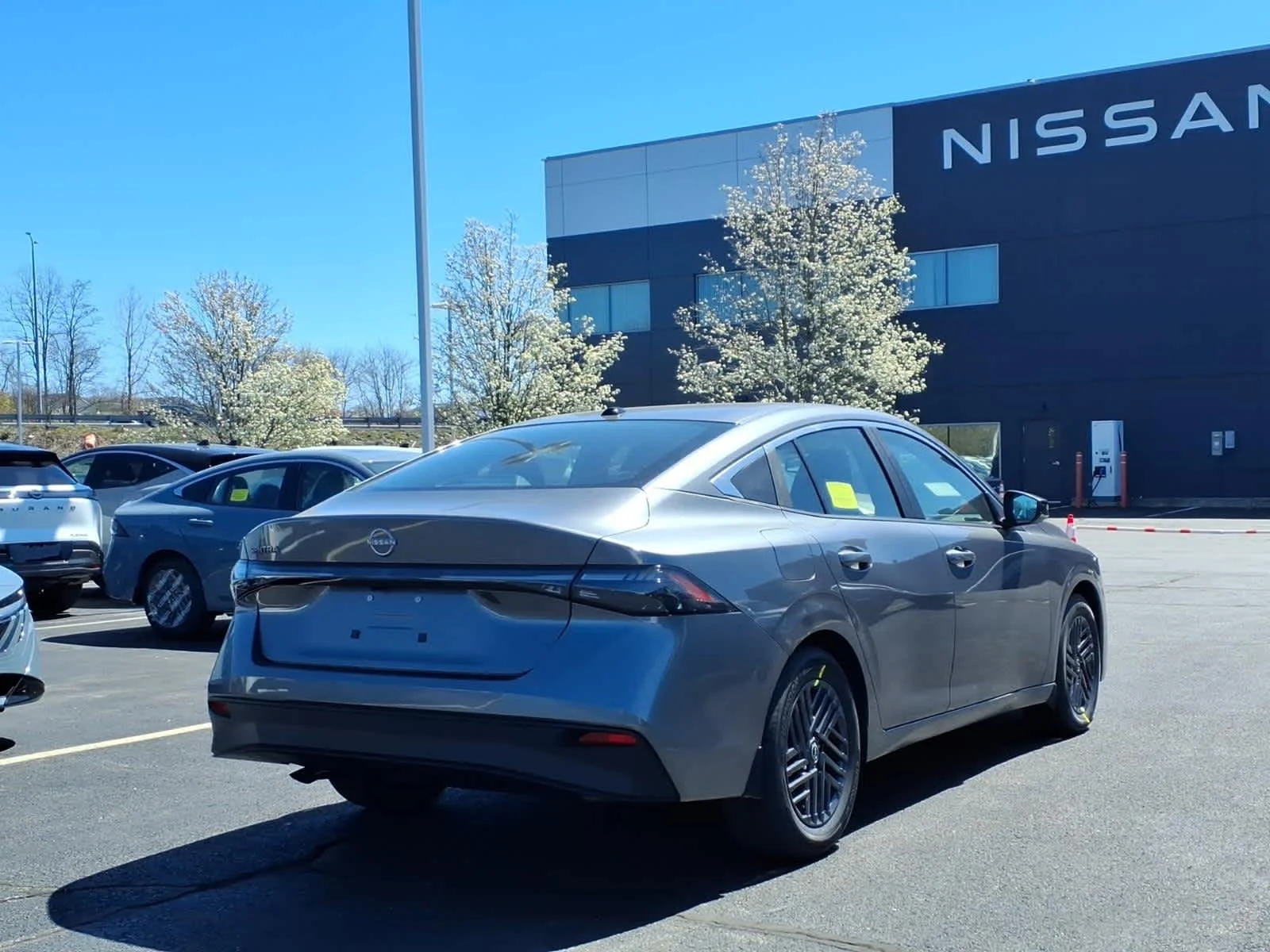 2026 Nissan Sentra SV - Photo 3