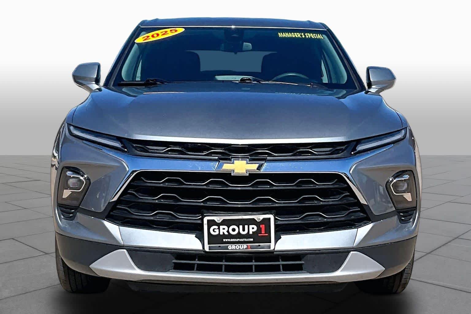 Used 2025 Sterling Gray Metallic Chevrolet LT image 3