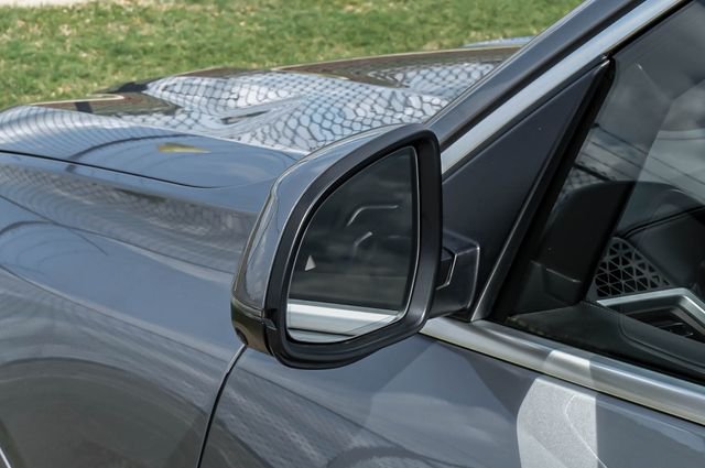 Used 2024 Gray BMW xDrive40i image 59