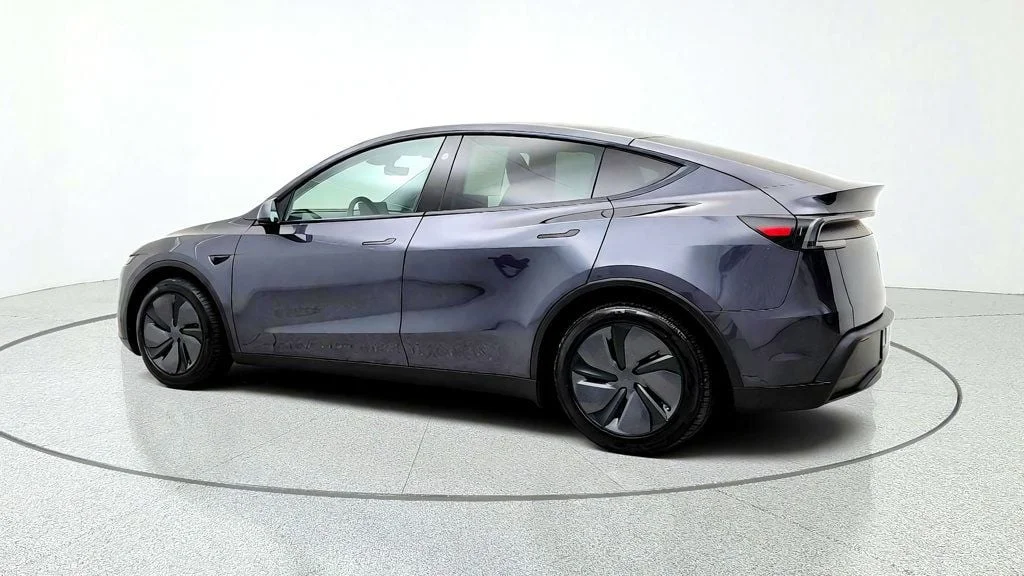 Used 2026 Stealth Grey Tesla Premium AWD image 7