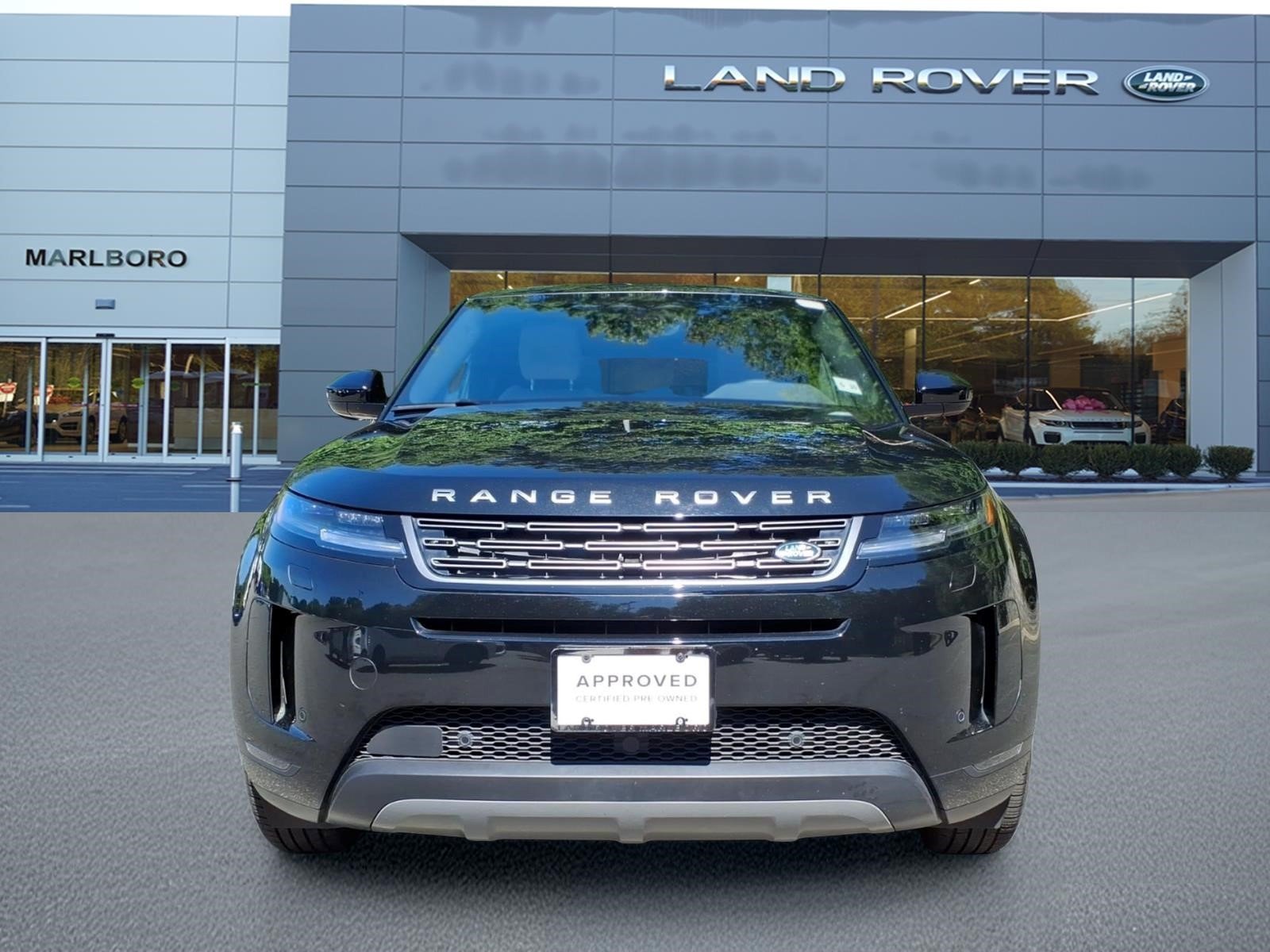 Certified Used 2026 Santorini Black Metallic 1ag Land Rover S image 8