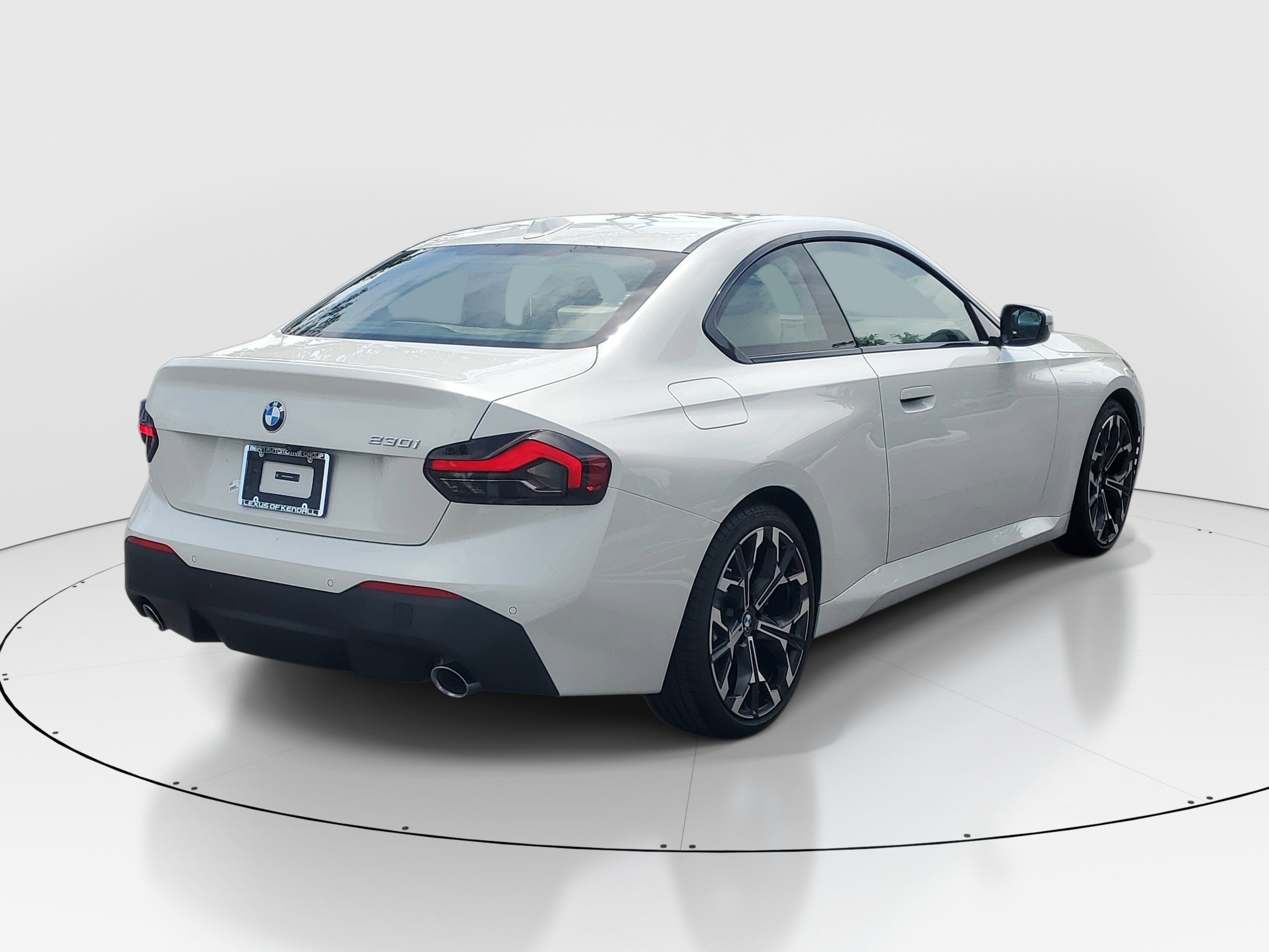 Used 2025 Alpine White BMW 230i image 7